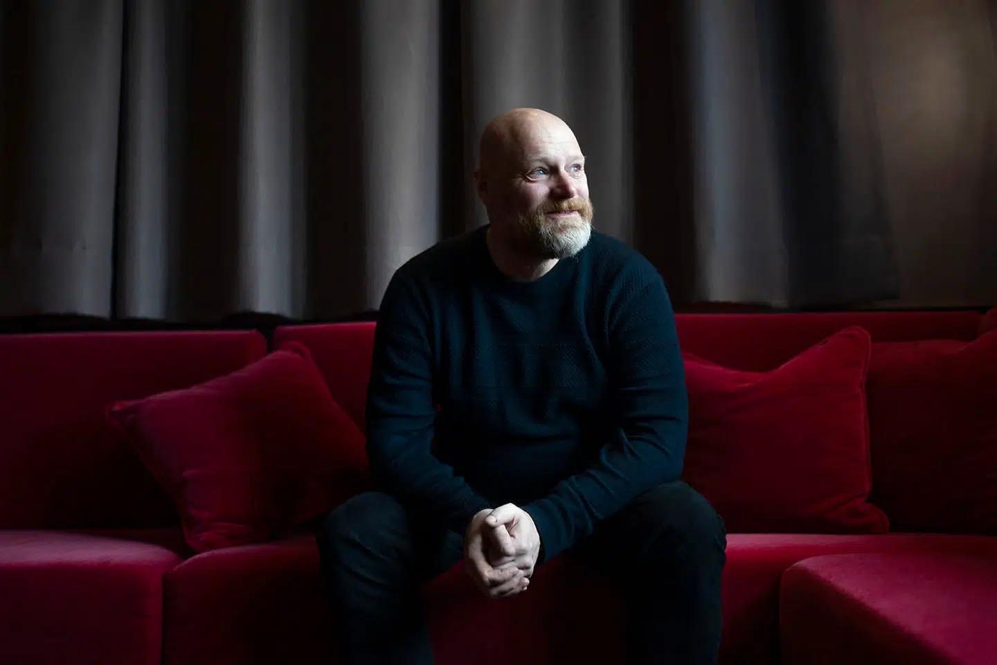 Mads Steffensen lægger 17 år med »Mads & Monopolet« bag sig, 166 programmer med »Kender du typen«, fire sæsoner med »Alle mod 1« og to sæsoner med »Fællessang – hver for sig«. »DR har været en stor del af mit liv, og været med til at definere, hvem jeg er.«