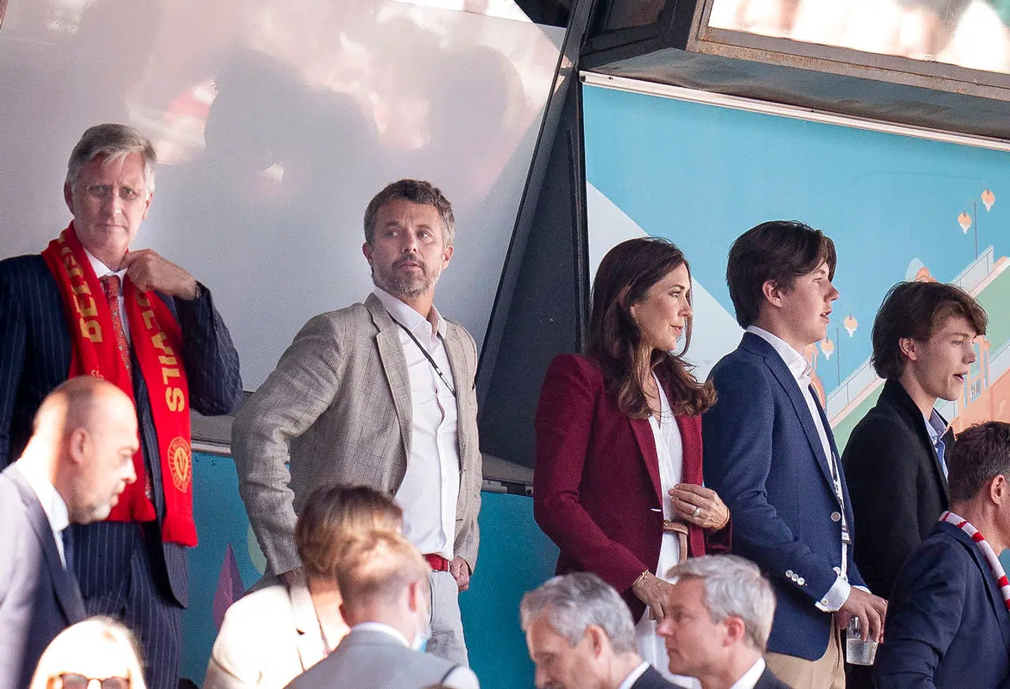 Også ved EM-kampen i Parken mellem Danmark og Belgien var kronprinsparret og prins Christian til stede.