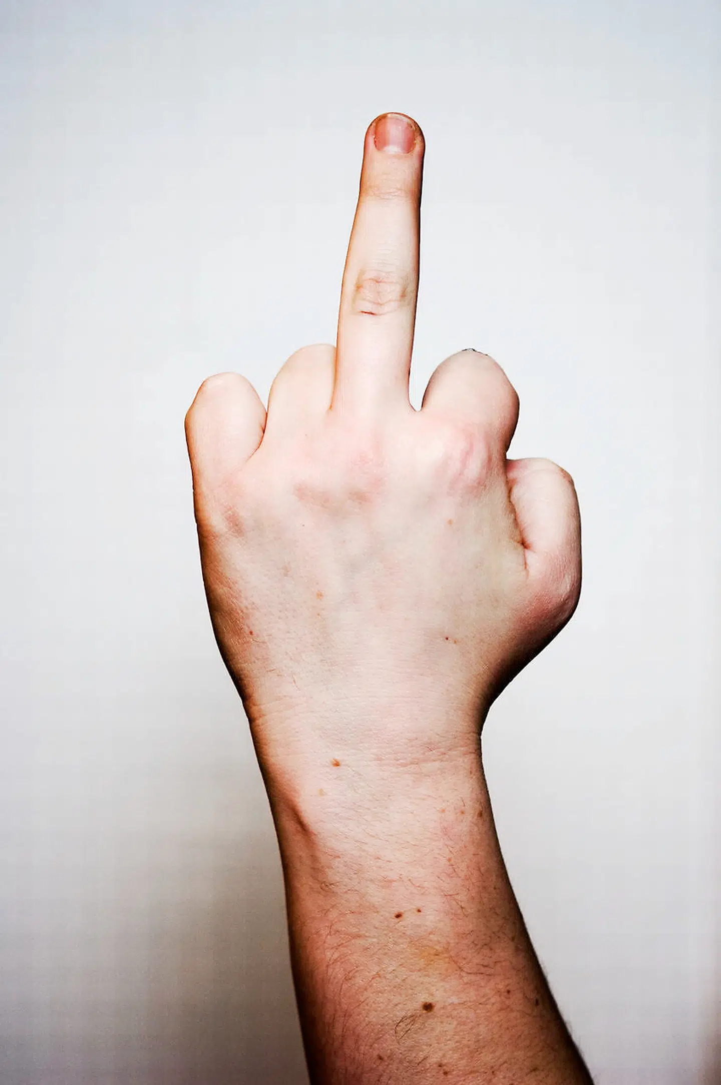 Langemand, skråt op eller fuckfinger har knap en tredjedel af danske trafikanter modtaget i løbet af det seneste år. 23 procent har selv sendt den andres vej.