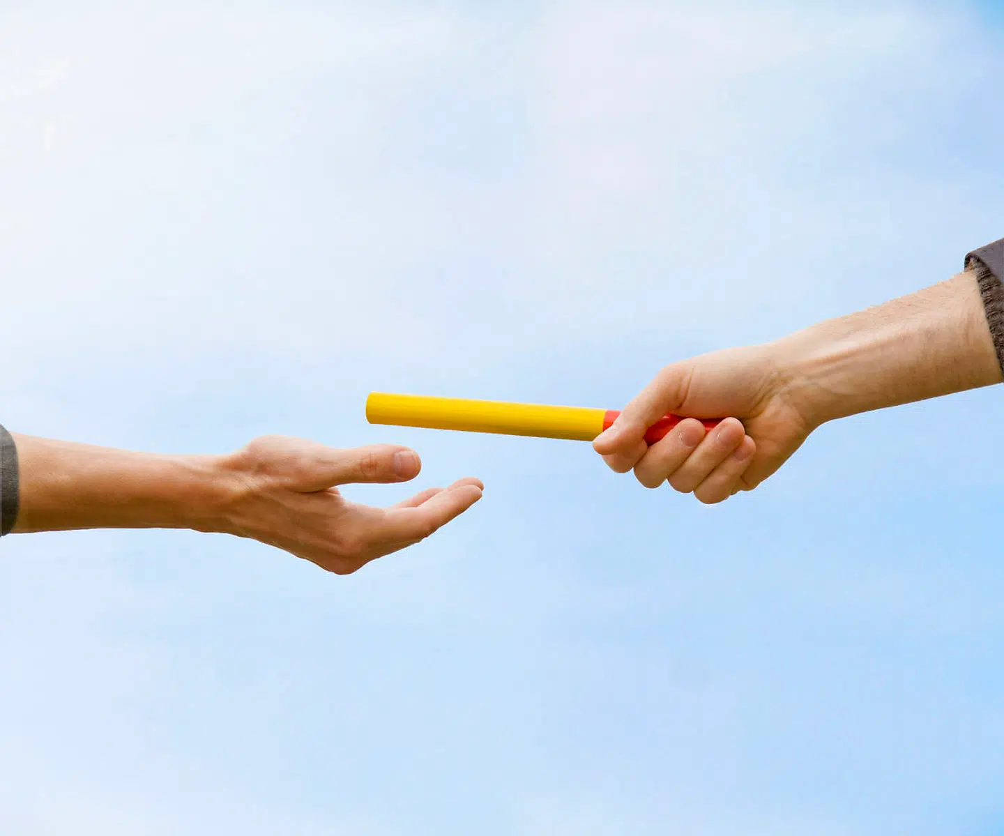 »Stærke relationer er helt afgørende for, hvordan vi håndterer problemer, kriser og forandringer. Når vi står over for skiftende, komplekse og modstridende krav er vores egen dygtighed, perspektiv og dømmekraft sjældent nok. Vi har brug for andre,« skriver Christian Ørsted.