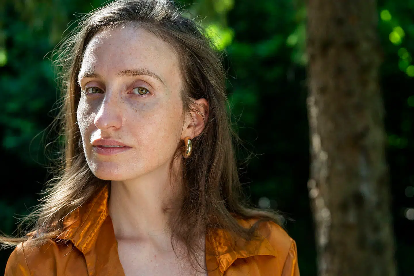 Forfatter Amalie Langballe debuterede med romanen »Forsvindingsnumre« i 2019, og hun er nu aktuel med bogen »Forsøg udi håb. Hvad præster ved om kaos«.