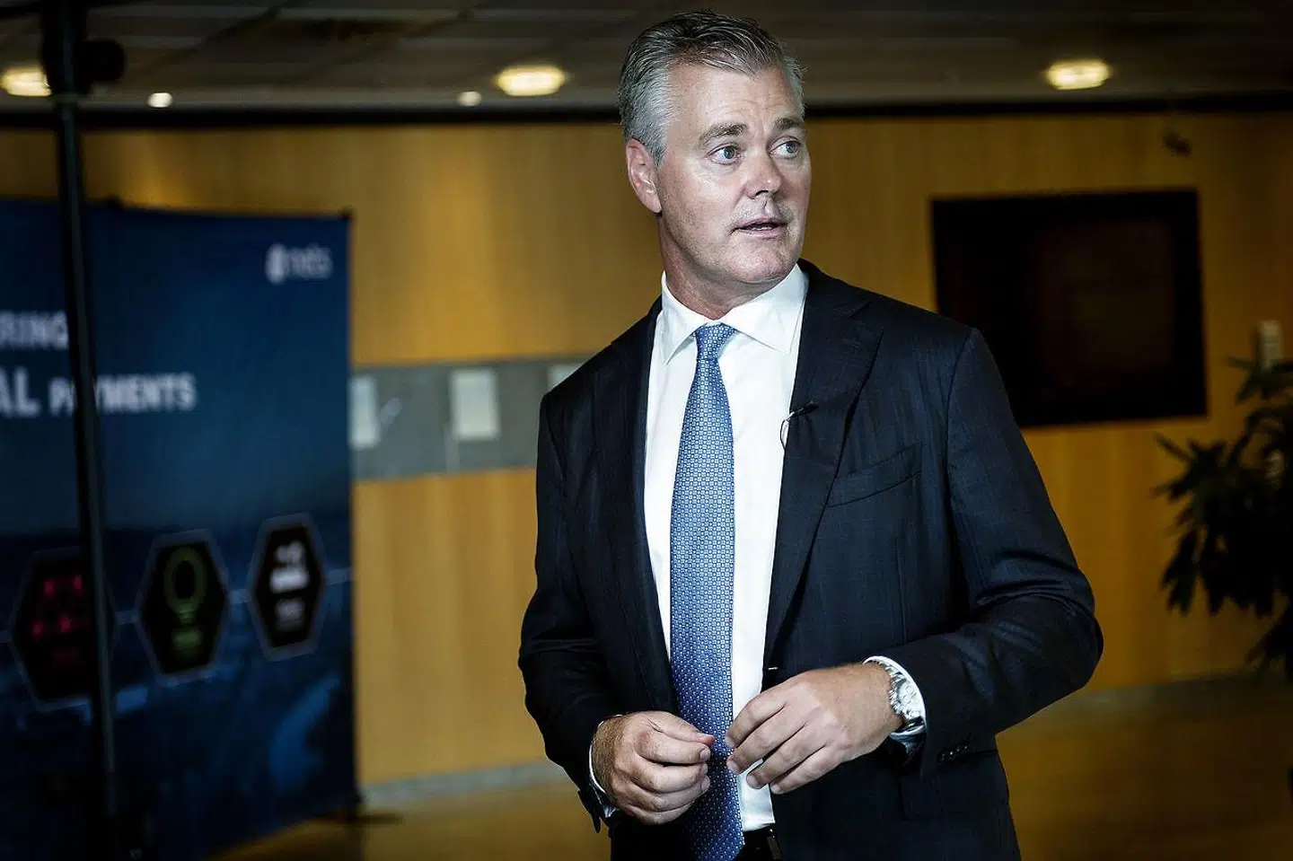 Betalingsgiganten Nets med topchef Bo Nilsson i spidsen møder nu kritik for at være involveret i hurtige lån med høje gebyrer.