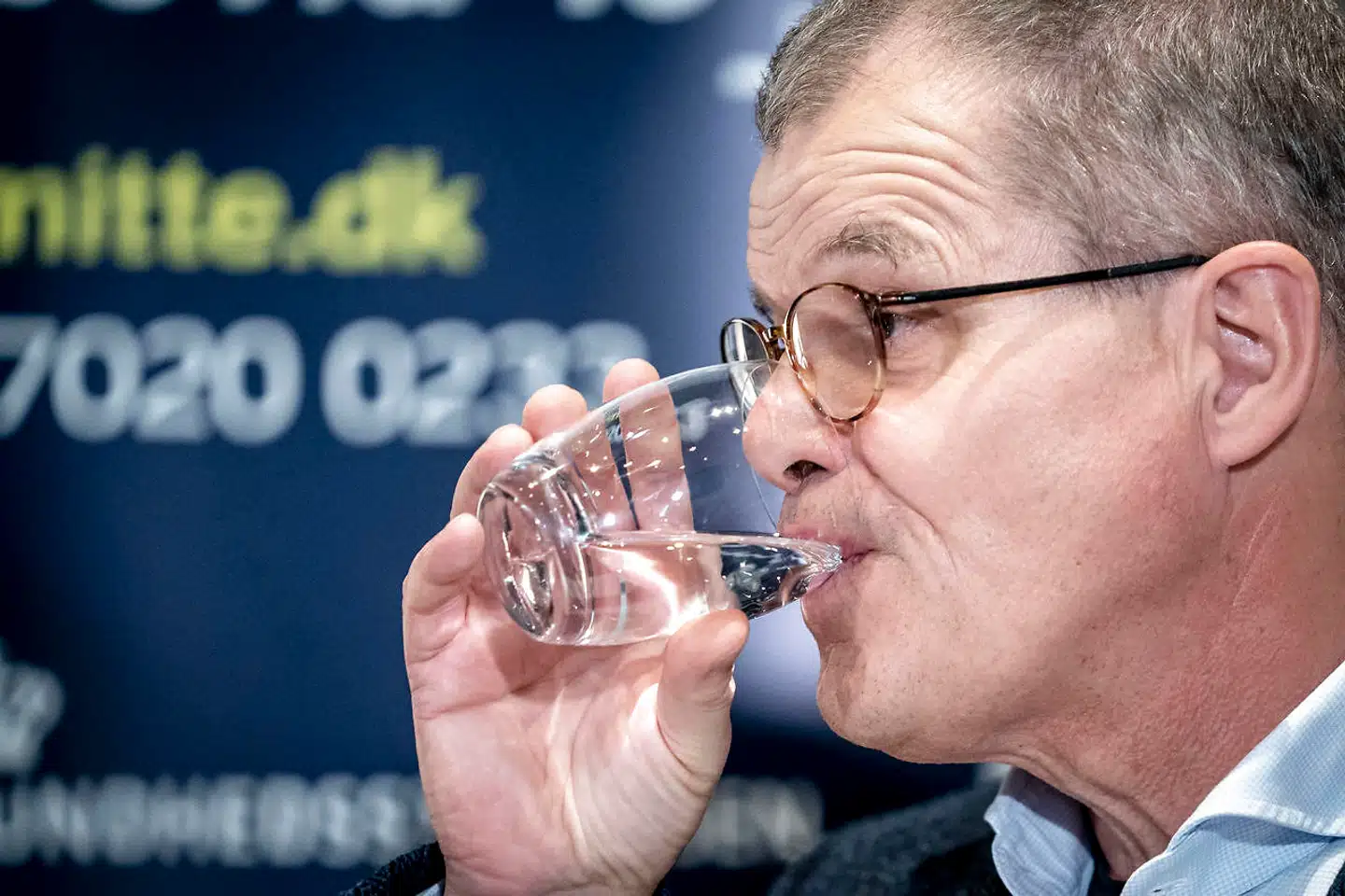 Den 4. november 2020 brugte statsminister Mette Frederiksen (S) vaccinetruslen fra minkvariant cluster 5 som det primære argument for en total minkaflivning. Siden har kun meget få ønsket at lave denne kobling. Statens Serum Institut siger nu, at man på intet tidspunkt har påstået, at vacciner ikke ville virke over for cluster 5, og i går tweetede tidligere faglig direktør Kåre Mølbak, at cluster 5 var »proof of concept«.