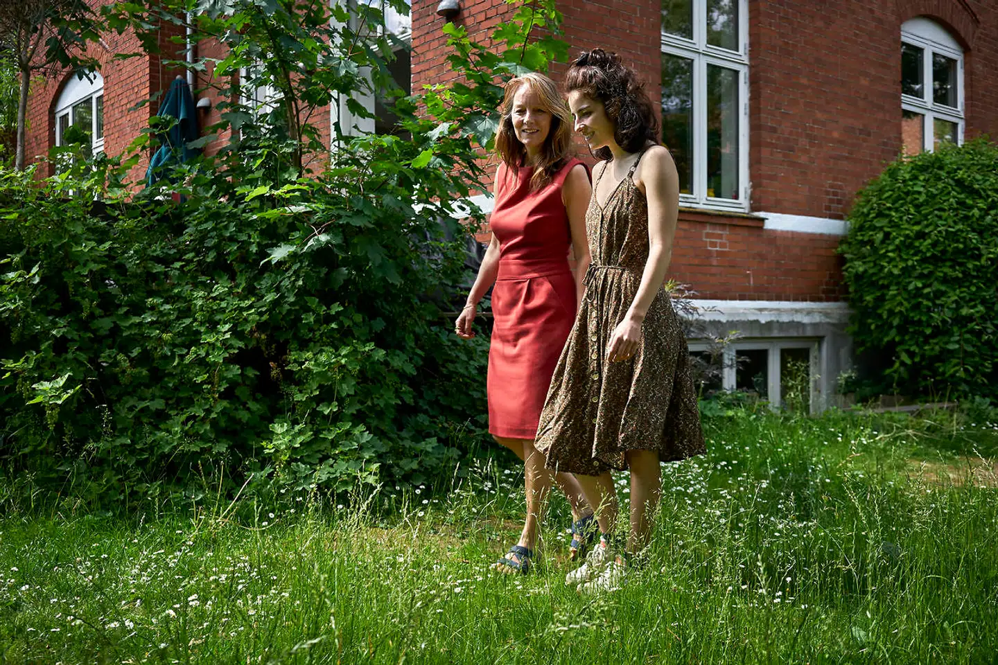 »Der er mange ting i måden, hvorpå I lever jeres liv, som jeg overhovedet ikke har lyst til at gøre,« siger Shosha Raymond til sin mor.