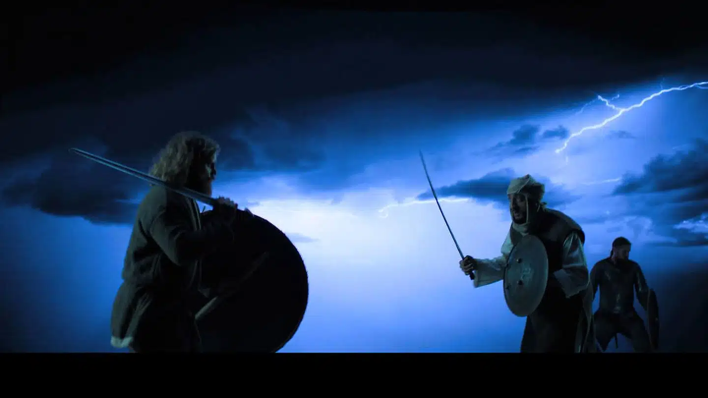 Da Bjørn Jernsides flåde på cirka 60-70 skibe forsøgte at slippe ud af Middelhavet, mødte de stærk modstand fra emirens skibe. Kun 20 vikingeskibe slap igennem. I seks flotte film skildrer Nationalmuseet Bjørns togt. Her er en af billederne fra filmene.