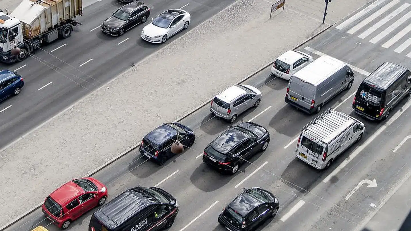 Bilsælgere på provision har fået tilkendt feriepenge af deres provision, når de holder ferie.