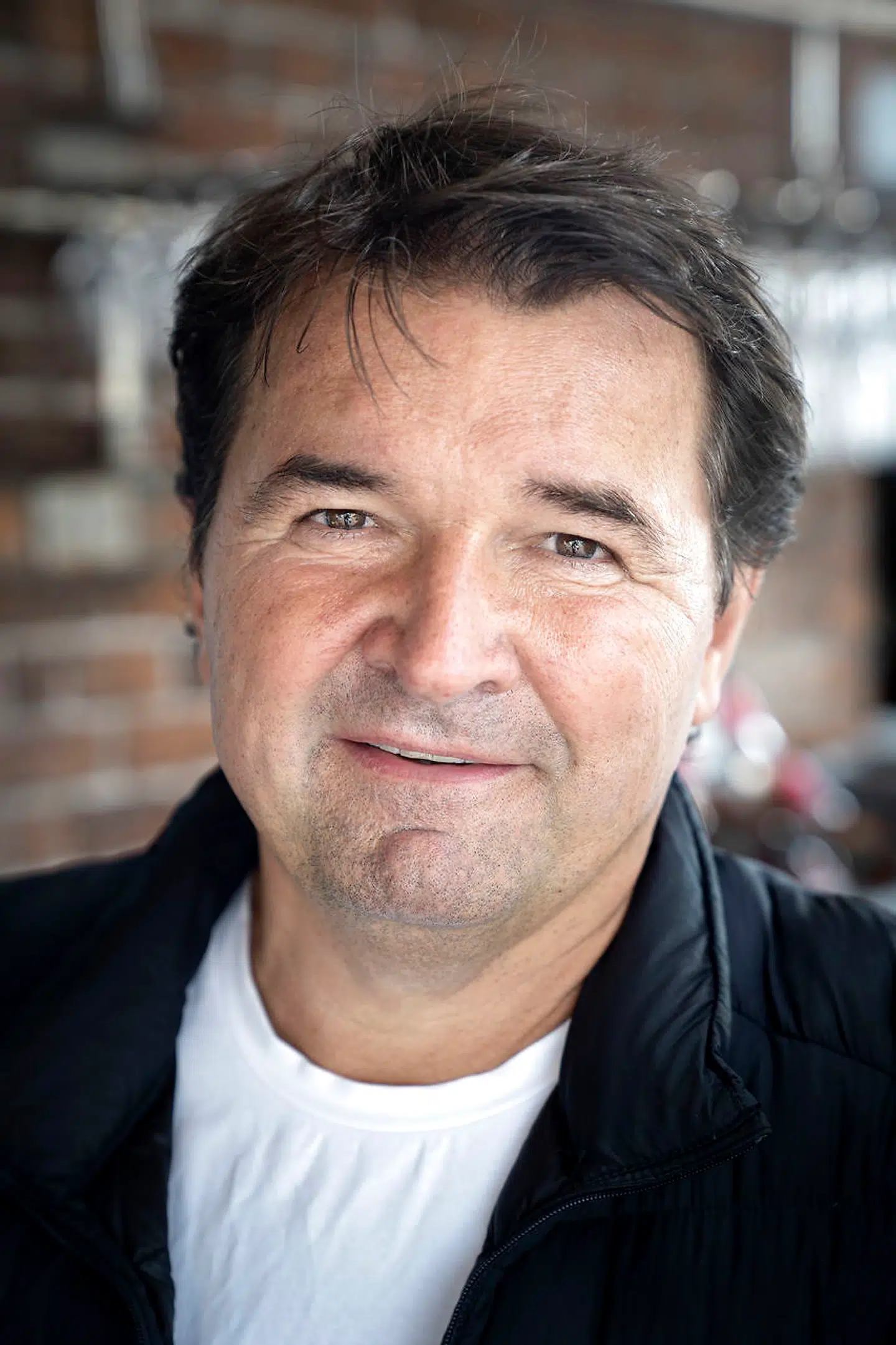 Cafékongen Torben Olsen har opgjort skaderne for coronakrisen.