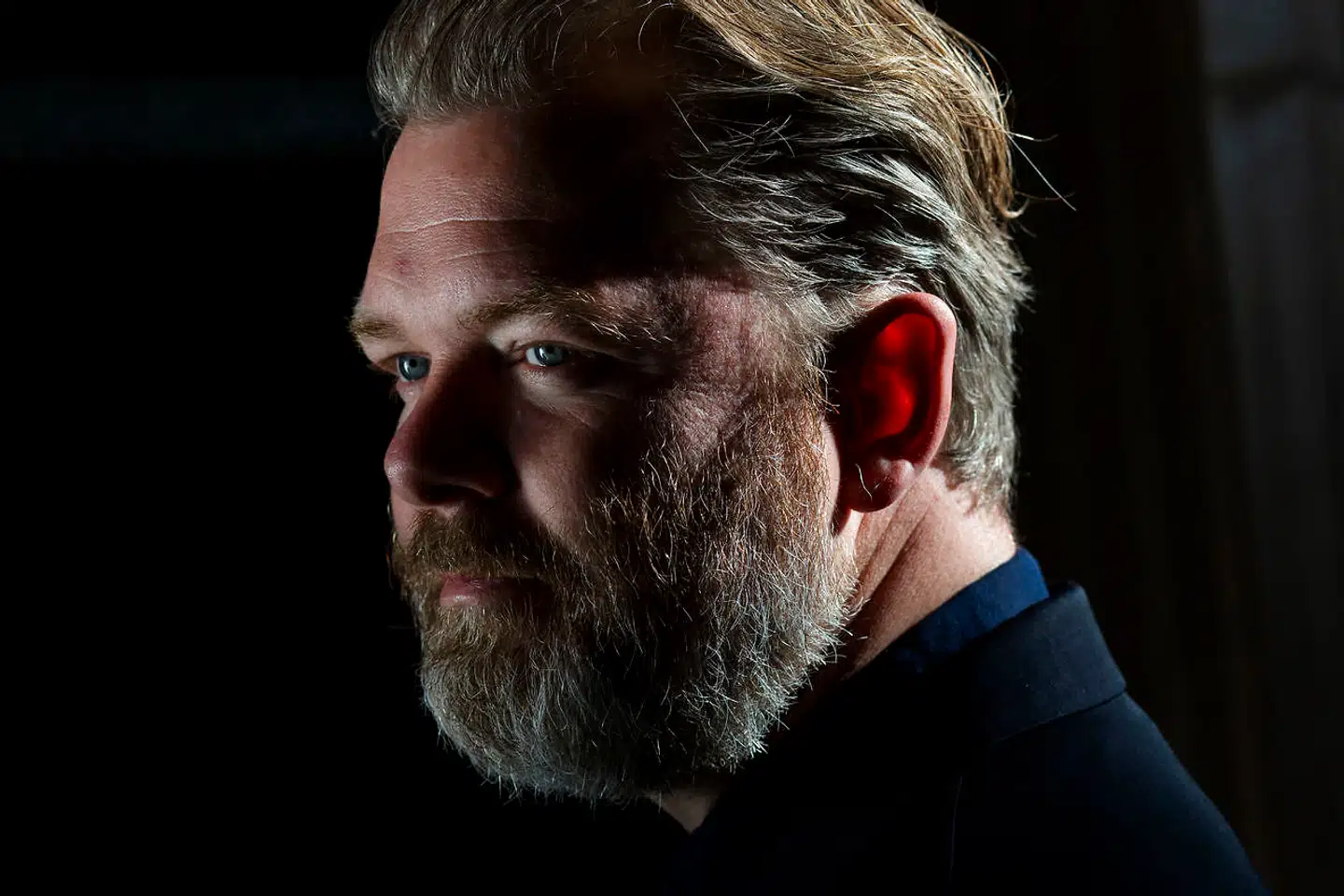 Michael Thouber, direktør for Kunsthal Charlottenborg, holder med FCK. Og Manchester United. Og så ser han både Rasmus Klump og Lars von Trier. At den såkaldte kulturelite har andre interesser end befolkningen, kan han ikke genkende.