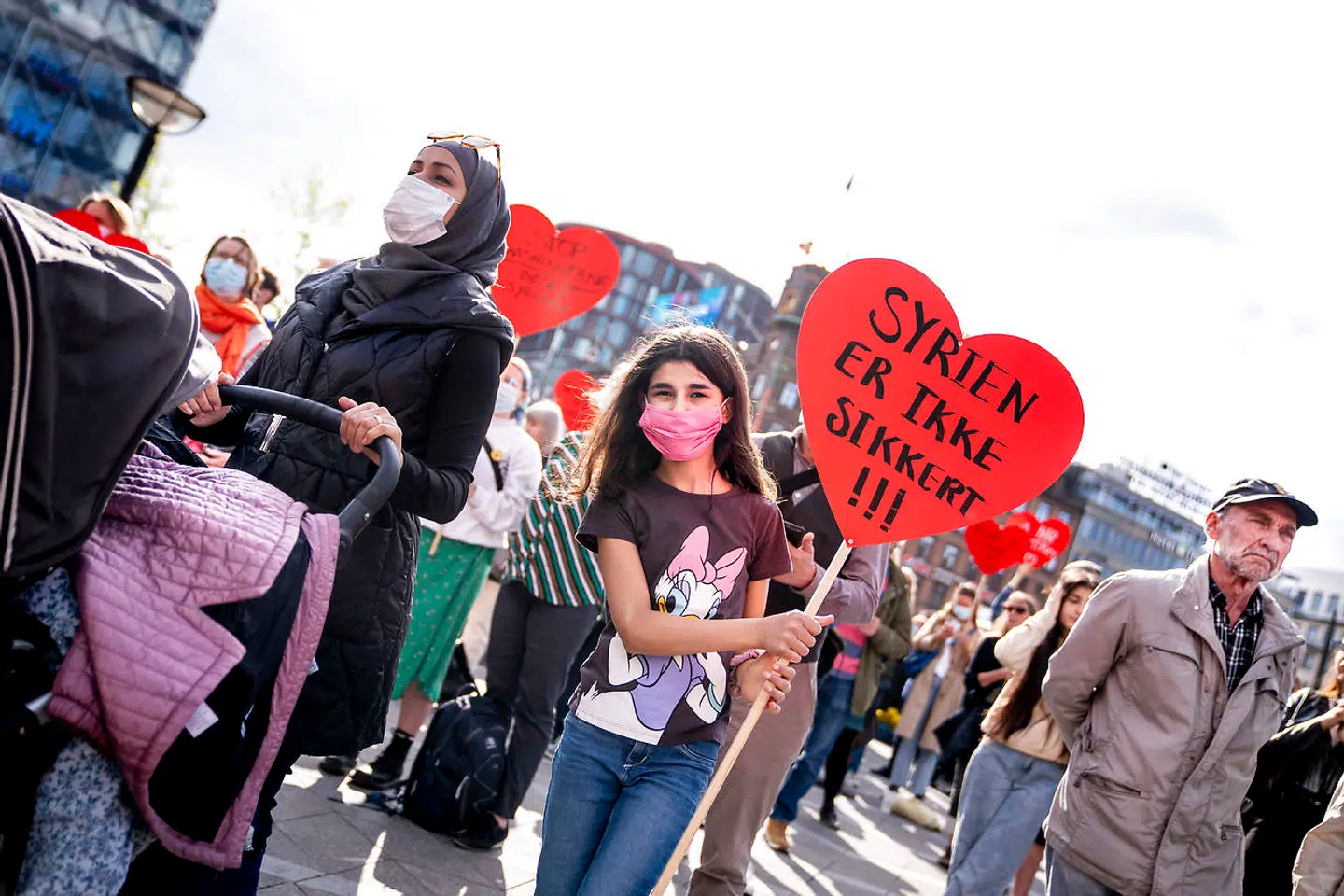 Der har de seneste uger været demonstrationer for de syriske flygtninge, der har fået inddraget deres opholdstilladelse i Danmark.