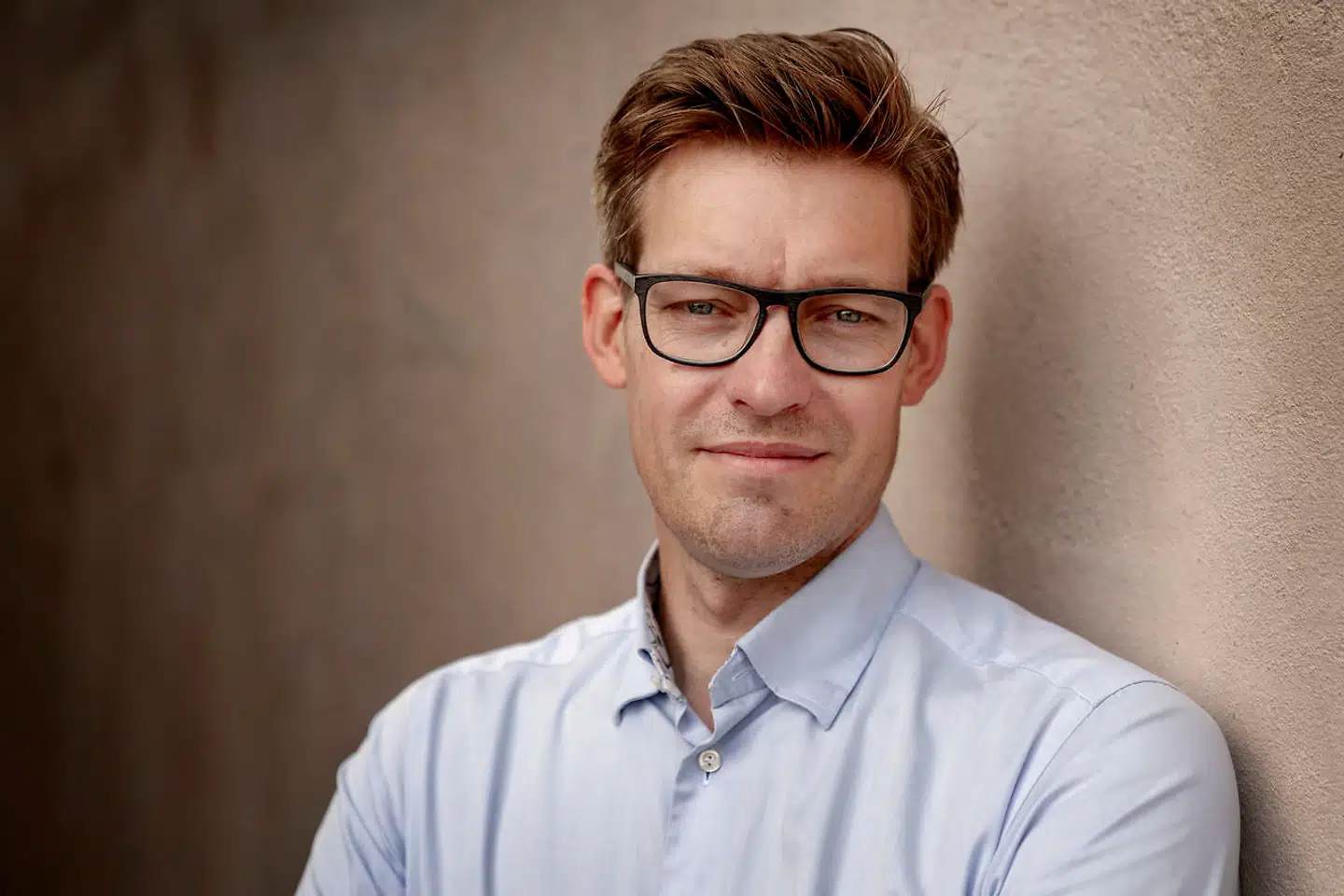 Gorm Hjelm Andersen har som koncernchef i Odense Kommunes beskæftigelses- og socialforvaltning ansvaret for, at ledige syrere kommer i arbejde – det er lettere sagt end gjort.