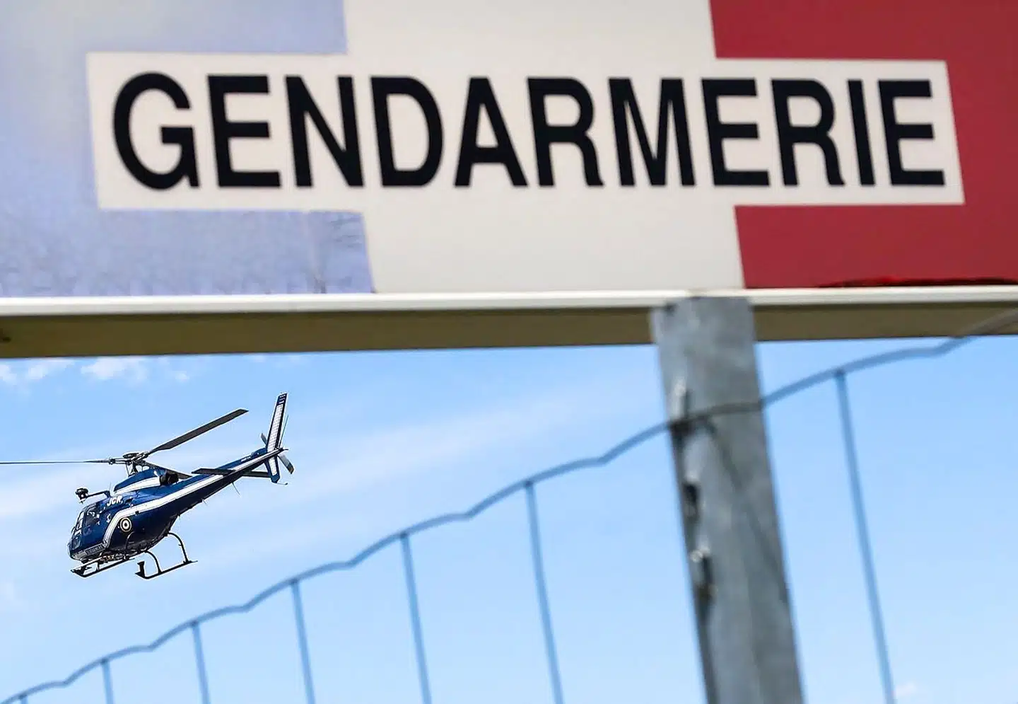 Antallet af aktioner i Frankrig, hvor det har været nødvendigt at sætte gendarmeriet eller politiets specialstyrker ind mod »farlige individer«, er i årets første måneder vokset med 137 procent i forhold til 2020.