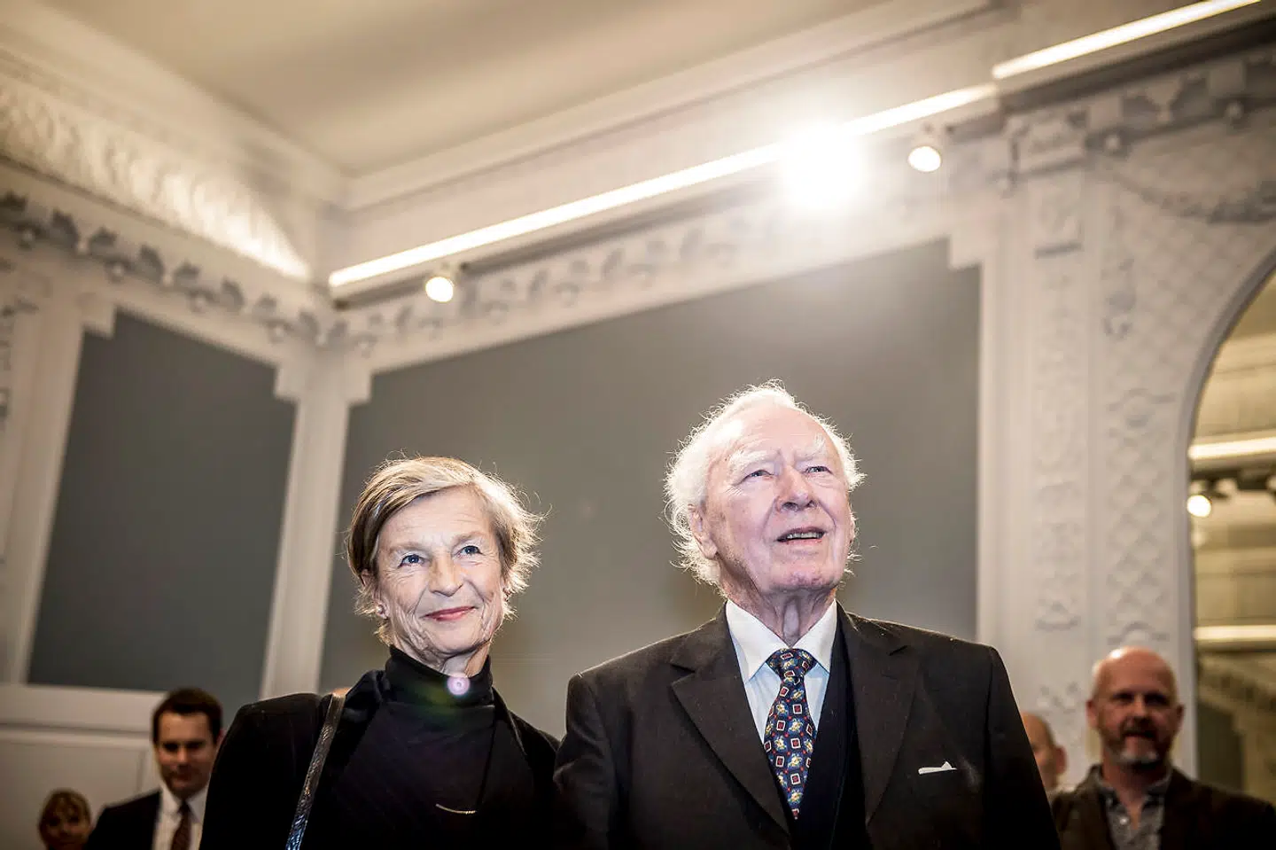 Anne Marie Vessel Schlüter og Poul Schlüter under bogreception i Statsministeriet, hvor bogen »Statsministrene« om Poul Schlüter, Poul Nyrup Rasmussen, Lars Løkke Rasmussen, Helle Thorning-Schmidt og Anders Fogh Rasmussen udkom i november 2017.