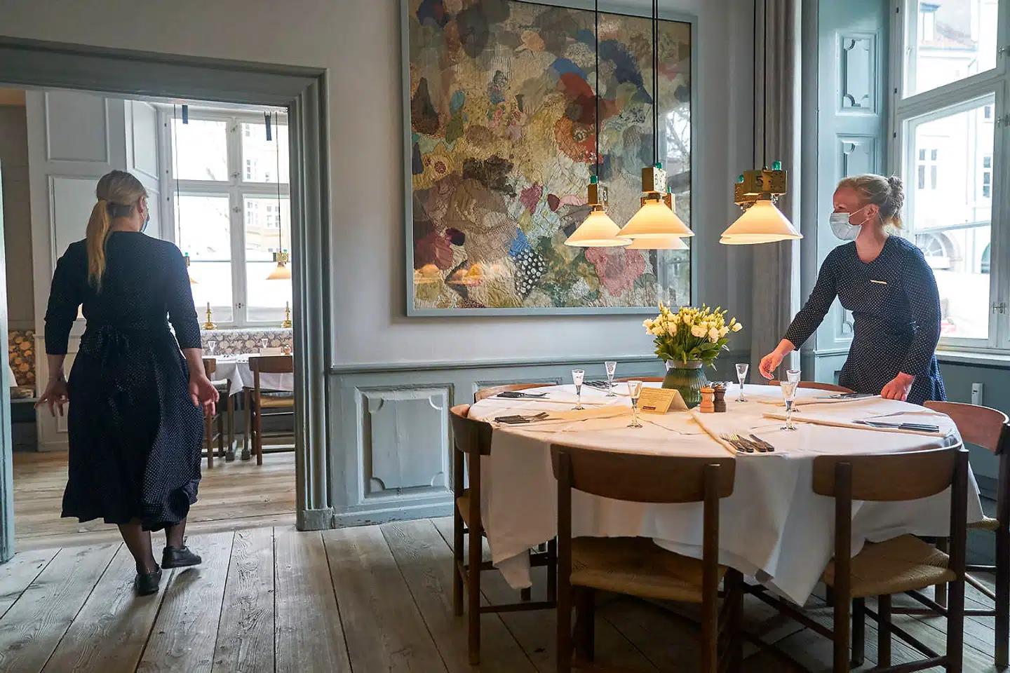 Peder Oxe har nogle af byens hyggeliste frokostlokaler, men er desværre lidt overset som frokoststed.