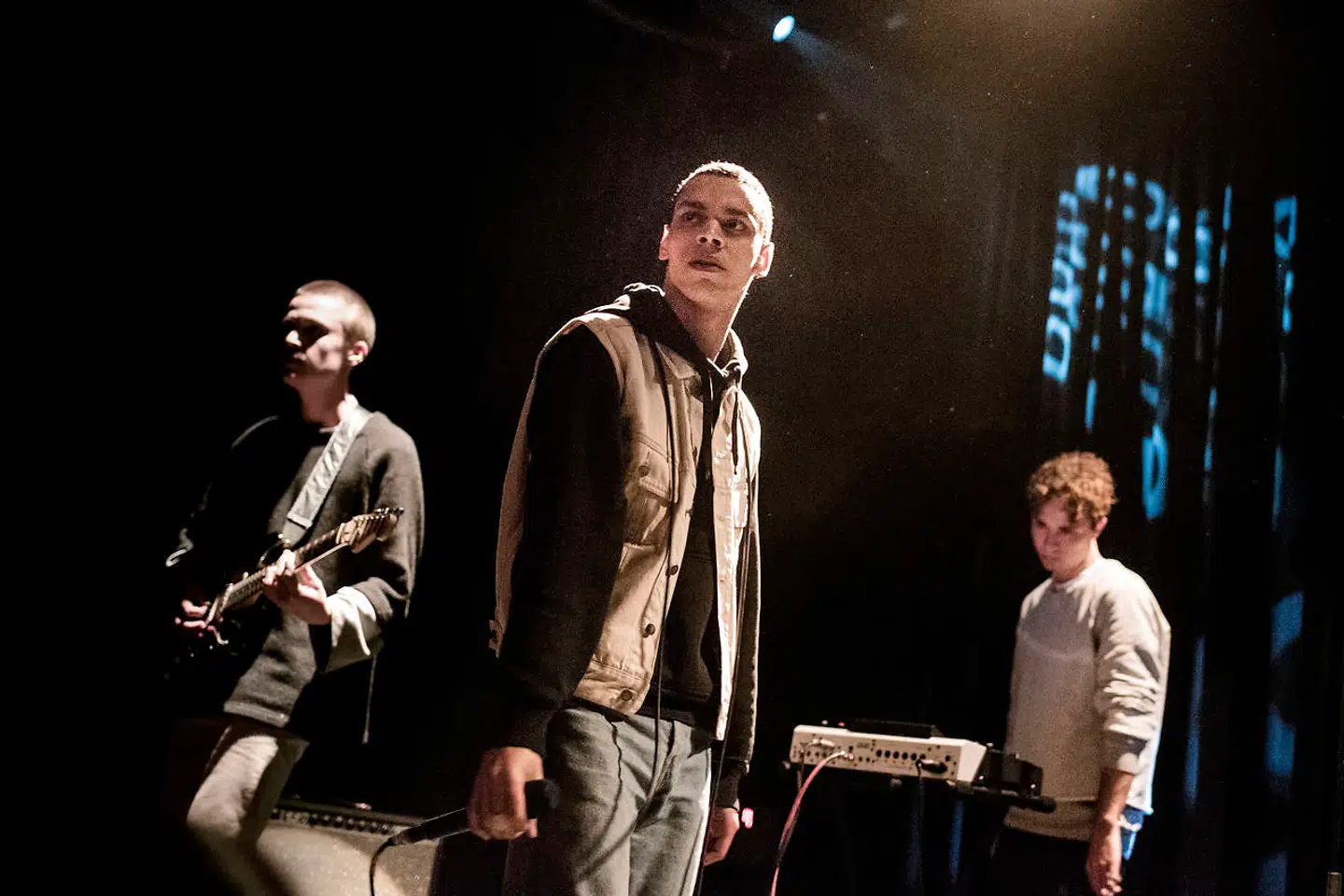 Arkivfoto: Forsanger Søren Holm i midten. Bandet Liss gav koncert på Jazzhouse i København torsdag den 21 januar 2016. Forsanger i bandet Liss Søren Holm er afgået ved døden. Det oplyser bandet i et opslag på Facebook. Det skriver Ritzau, torsdag den 27. maj 2021.