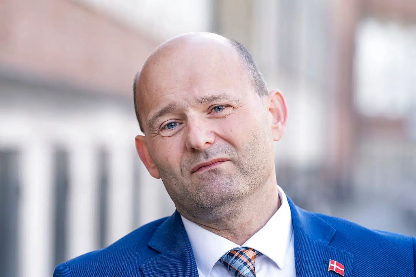 En læge har frarådet partiformand Søren Pape Poulsen (K) at tage imod Johnson&Johnson-vaccinen.