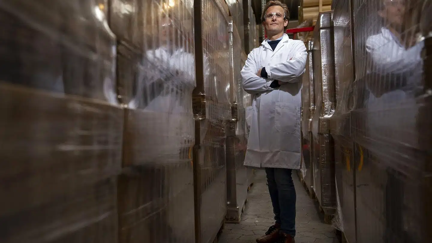 Peter Holme Jensen er administrerende direktør for og medstifter af virksomheden Aquaporin, der har udviklet en maskine, der kan skaffe rent vand til husholdninger verden over.