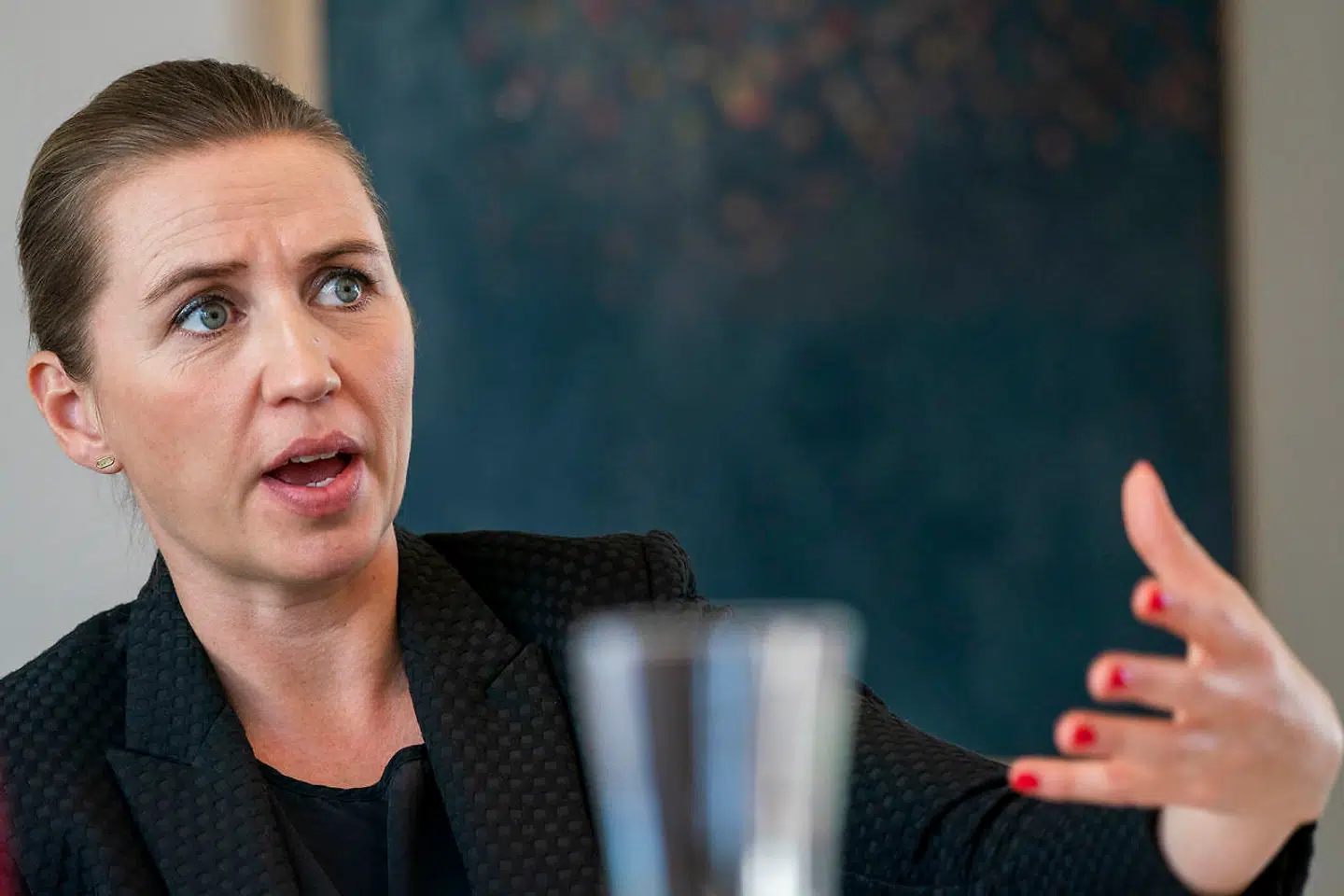 »Man kan altid diskutere, hvad statsministeren og bankøkonomerne egentlig mente med deres udsagn, men der er i hvert fald ingen tvivl om, at det indtryk, man er efterladt med, er, at man ikke burde bekymre sig synderligt om holdbarheden i finanspolitikken,« skriver Lars Christensen.