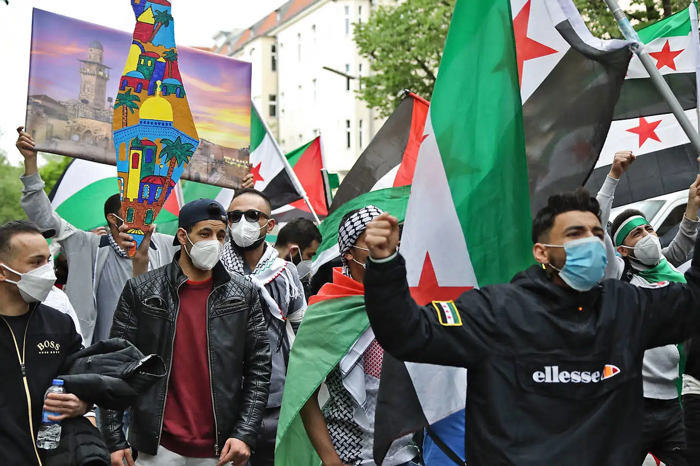 Antiisraelske demonstrationer i Tyskland (på billedet Berlin) har udløst fornyet debat om muslimsk antisemitisme. Nu advarer journalist mod »hipt« jødehad fra uventet kant.