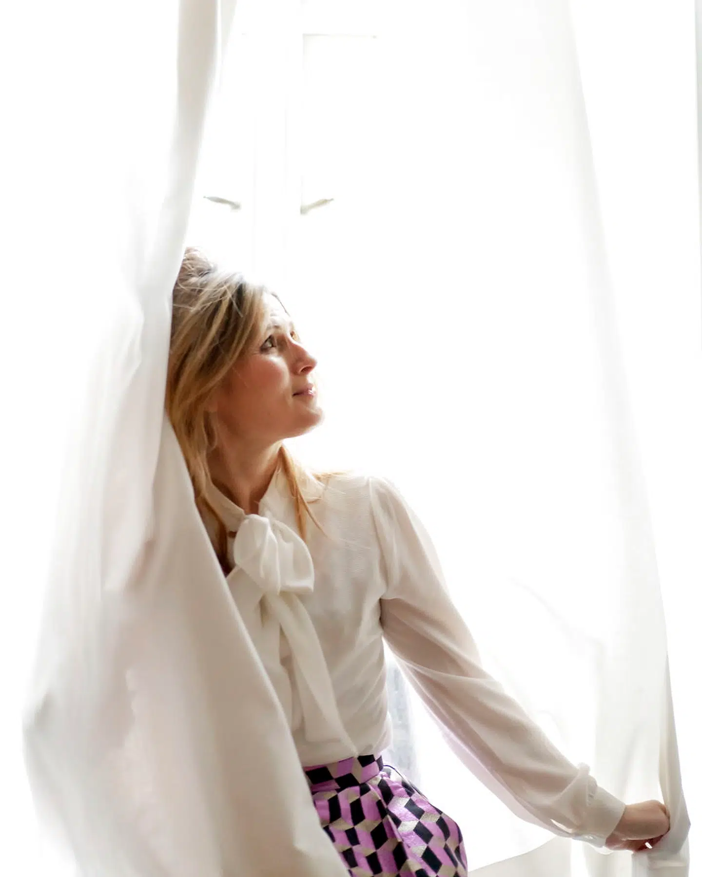 »Jeg forstår desværre godt, at Ahrendtsen ikke gider mere. Ikke orker at blive kimet ned af journalister døgnet rundt og ikke gider blive kaldt »kulturtosse«, fordi han gør det eneste rigtige og tager kulturen alvorligt. Vi har i virkeligheden brug for flere kulturtosser og langt færre karrieretosser i Folketinget,« skriver Anne Sophia Hermansen.