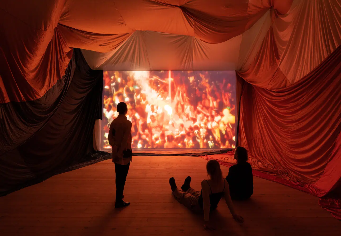 »VOLTA (Bandeira)« af Stephen Dean.