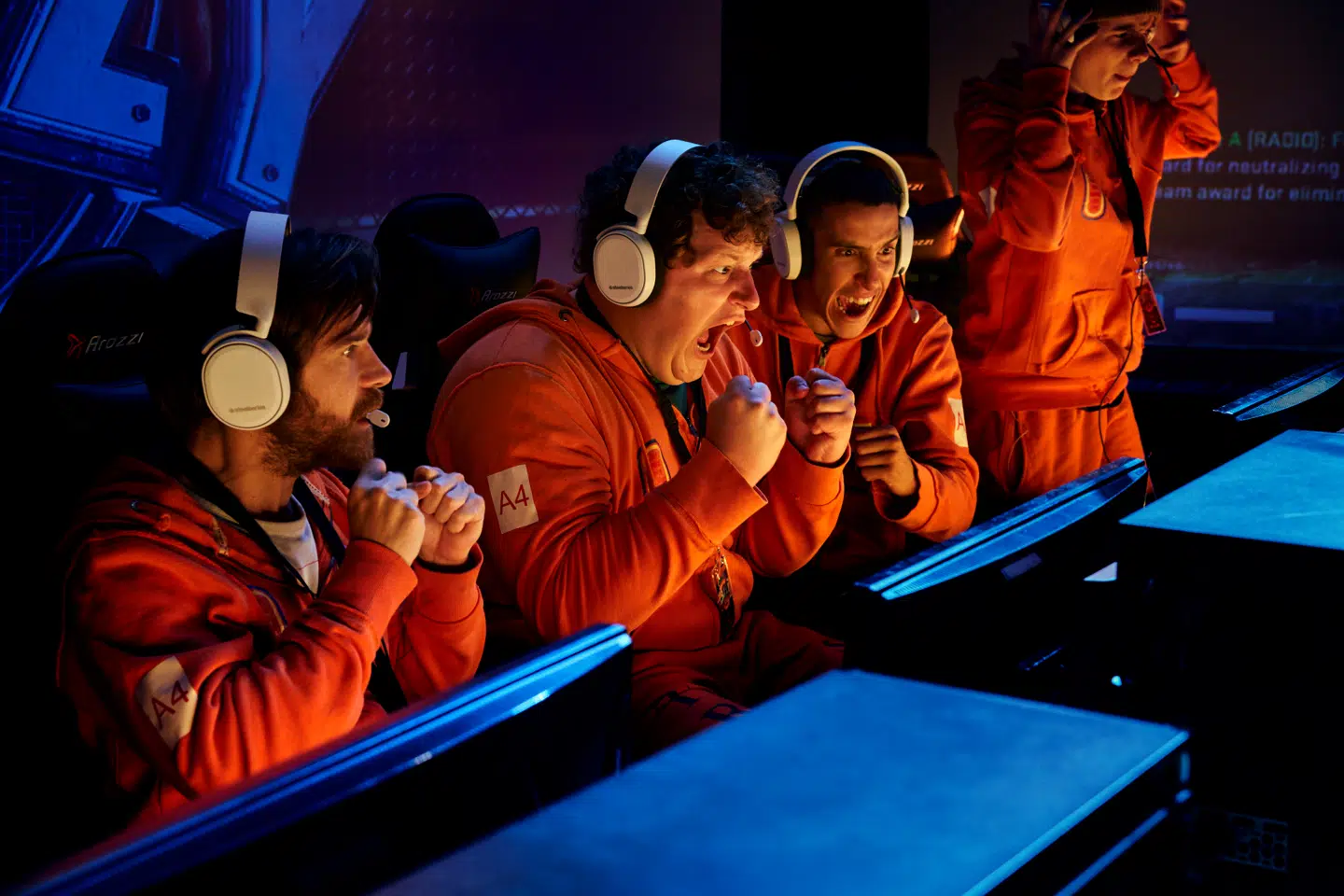 »Try Hard« er Viaplays nyeste seriesatsning. Serien handler om den 23-årige »Counter-Strike«-entusiast Sebastian, der har planer om at blive professionel gamer. Berlingskes anmelder er ikke imponeret, og derfor får serien to ud af seks stjerner.