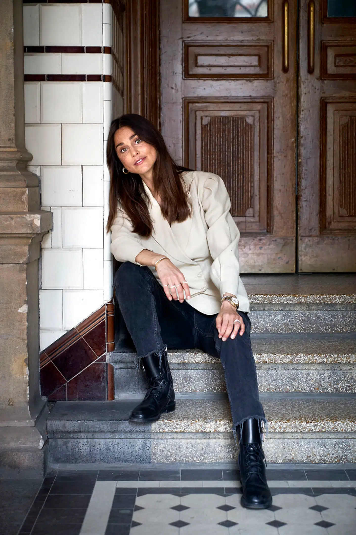 Cecilie Haugaard er kendt for sin modelkarriere, hvor hun har prydet forsiden af blandt andet Alt for damerne og Eurowoman.