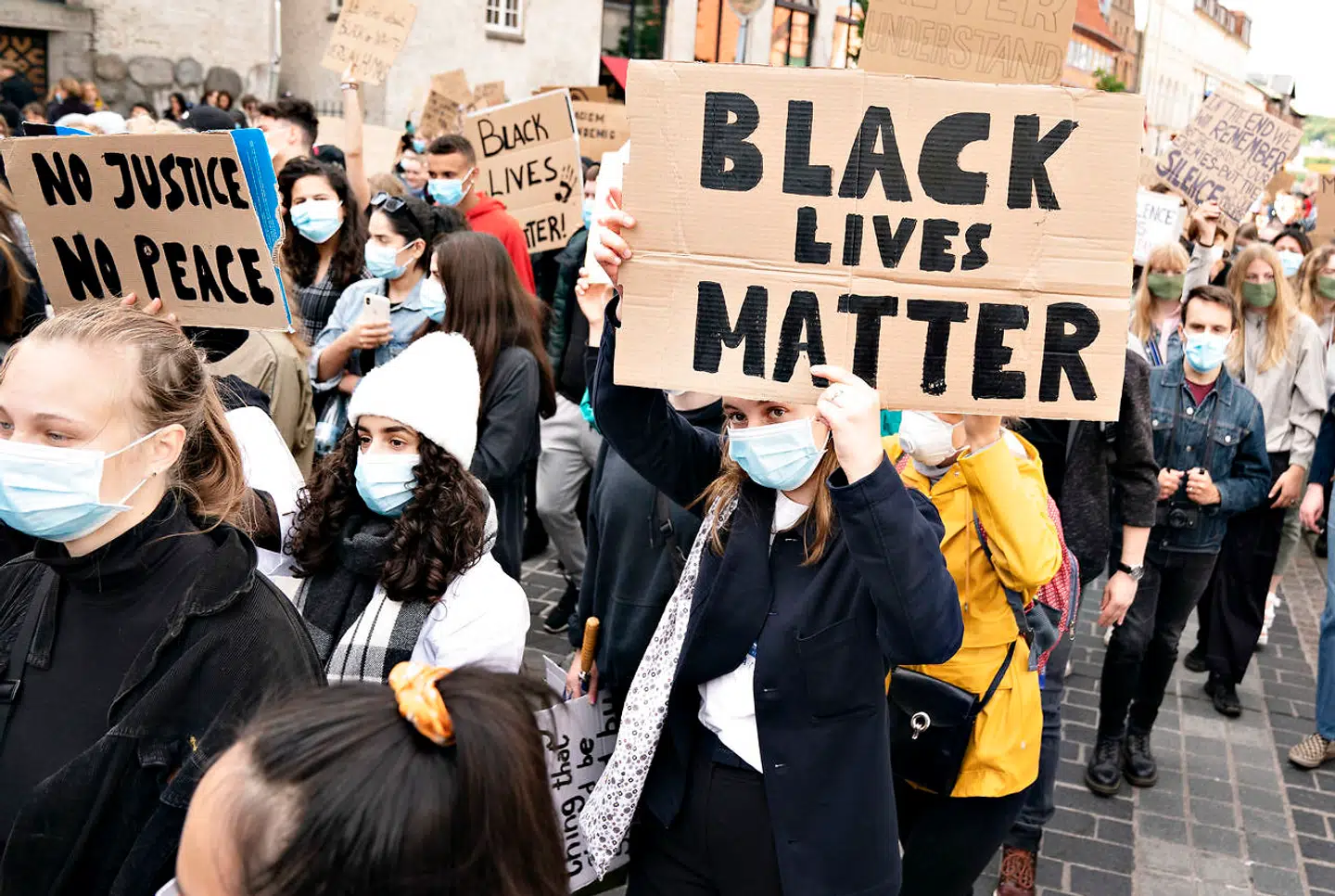 »Da demonstrationerne efter mordet på George Floyd stod på sit allerhøjeste i 2020, købte amerikanerne næsten en halv million af DiAngelos bøger på én måned. Bogen blev et referencepunkt i racismedebatten.« Foto: Henning Bagger/Ritzau Scanpix