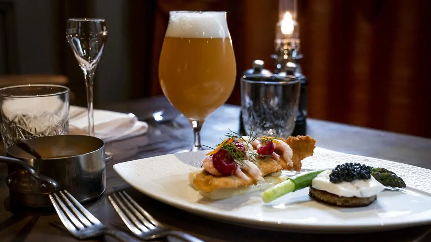 Søren Frank anmeldte frokostmenuen på Restaurant Palægade 7. maj.