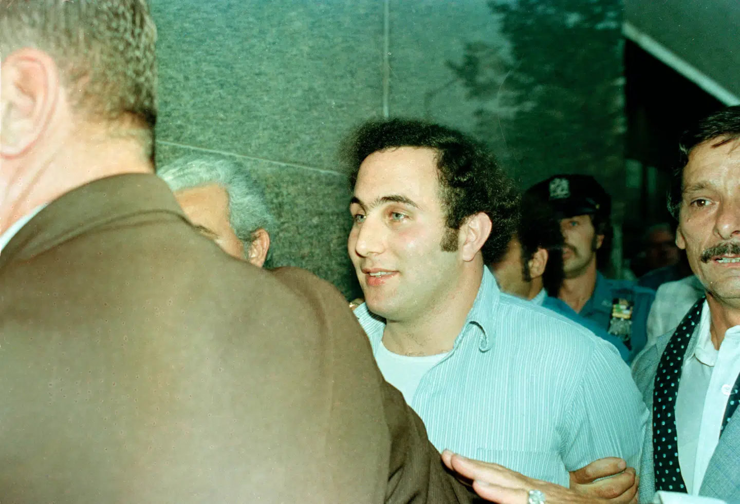 Seriemorderen David Berkowitz, kendt som Son of Sam, sidder stadig i fængsel, hvor han på ægte amerikansk vis afsoner seks livstidsdomme.