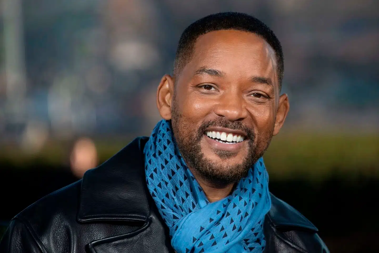 »Dette er kroppen, der bar mig gennem en hel pandemi og utallige dage græssende gennem spisekammeret,« skriver Will Smith på Facebook og Instagram i forbindelse med et billede af sig selv i boksershorts og med lidt ekstra på sidebenene.