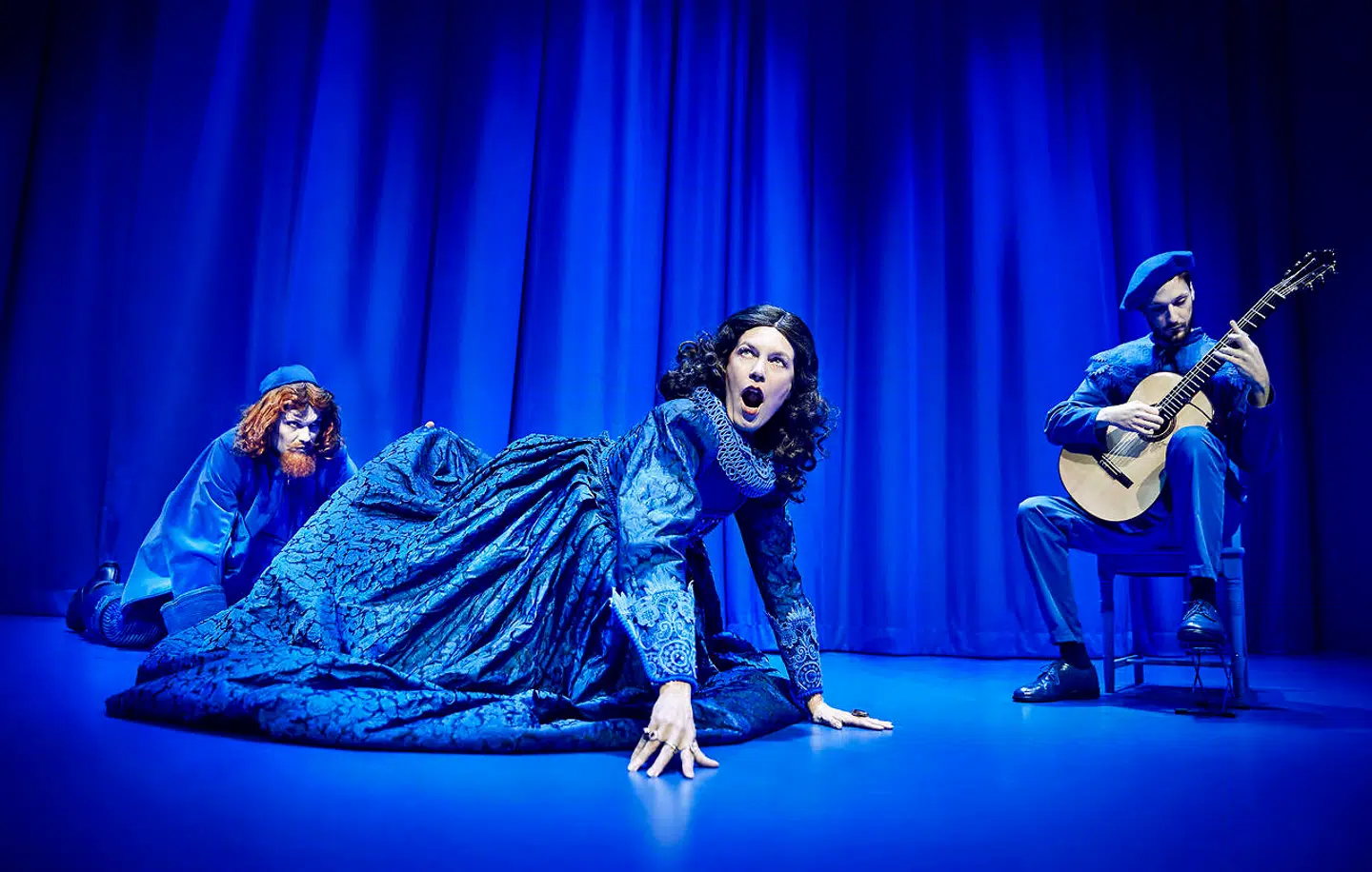 Aarhus Teaters og Christian Lollikes forestilling »Leonora Christina – sandhedens dronning« med Nanna Bøttcher i titelrollen er en af de forestillinger, som verden aldrig får at se. Vi må nøjes med et billede.