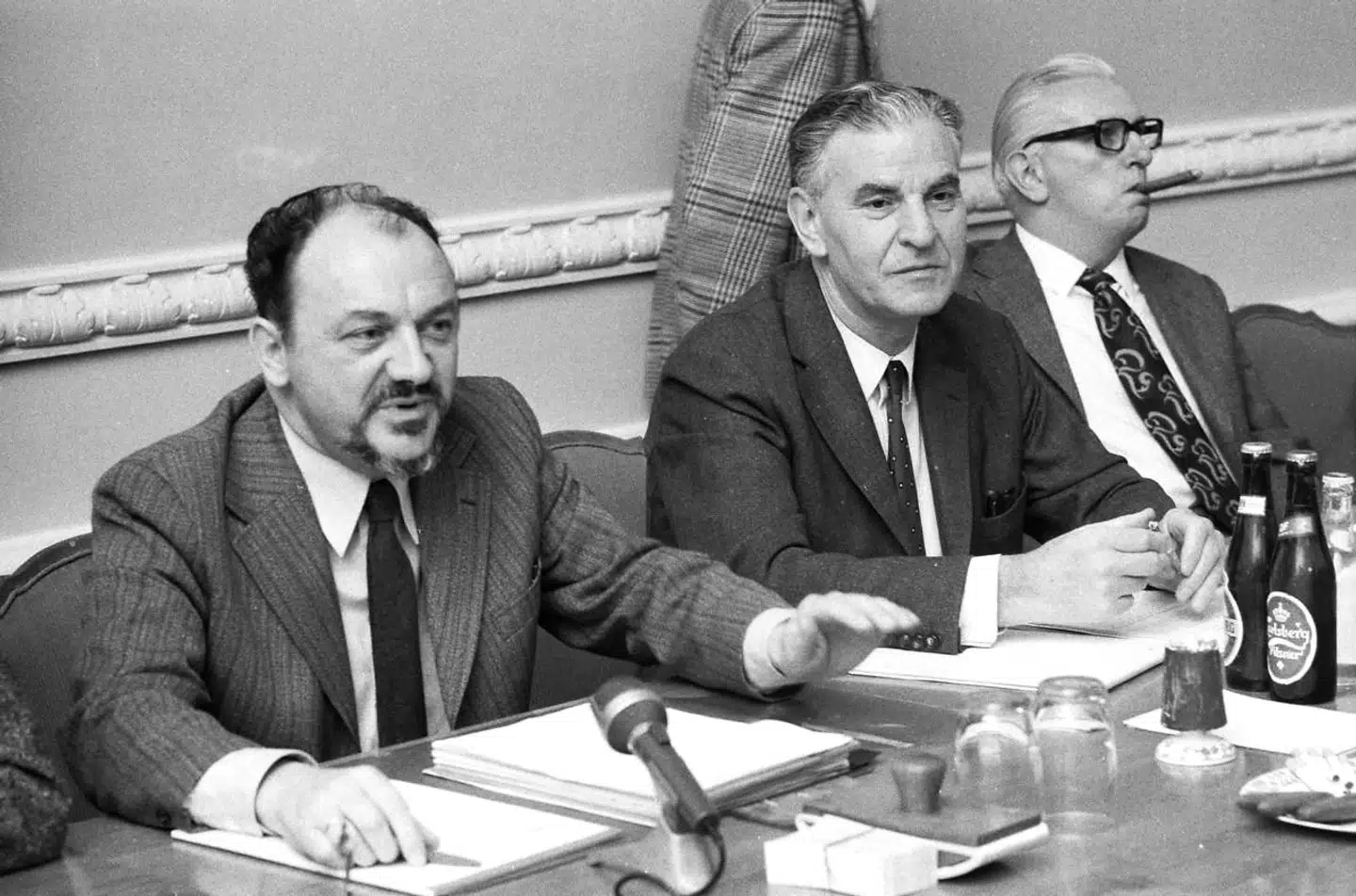 Socialdemokraterne Anker Jørgensen og Henry Grünbaum og LO-boss Thomas Nielsen forsøgte i 1960erne og 1970erne at overbevise resten af venstrefløjen om at gå med på deres tanker om »Økonomisk Demokrati«. Det lykkedes ikke.