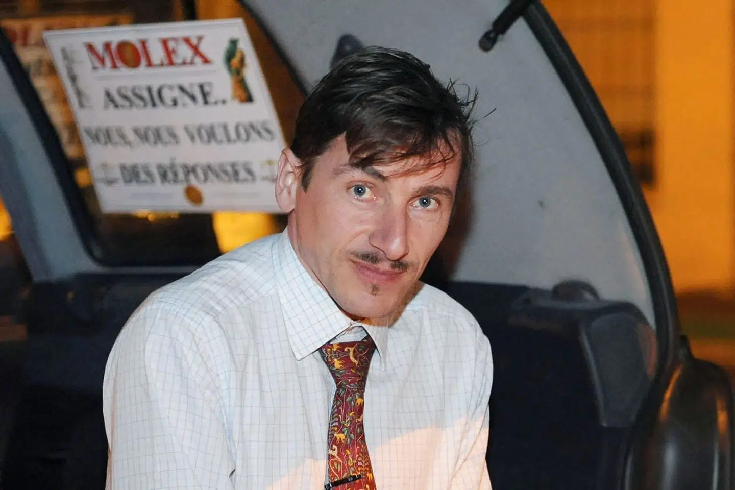 Rémy Daillet-Wiedemann fotograferet under en protestaktion i 2009, få år efter at han bogstaveligt talt på røv og albuer var blevet smidt ud af midterpartiet MoDem.