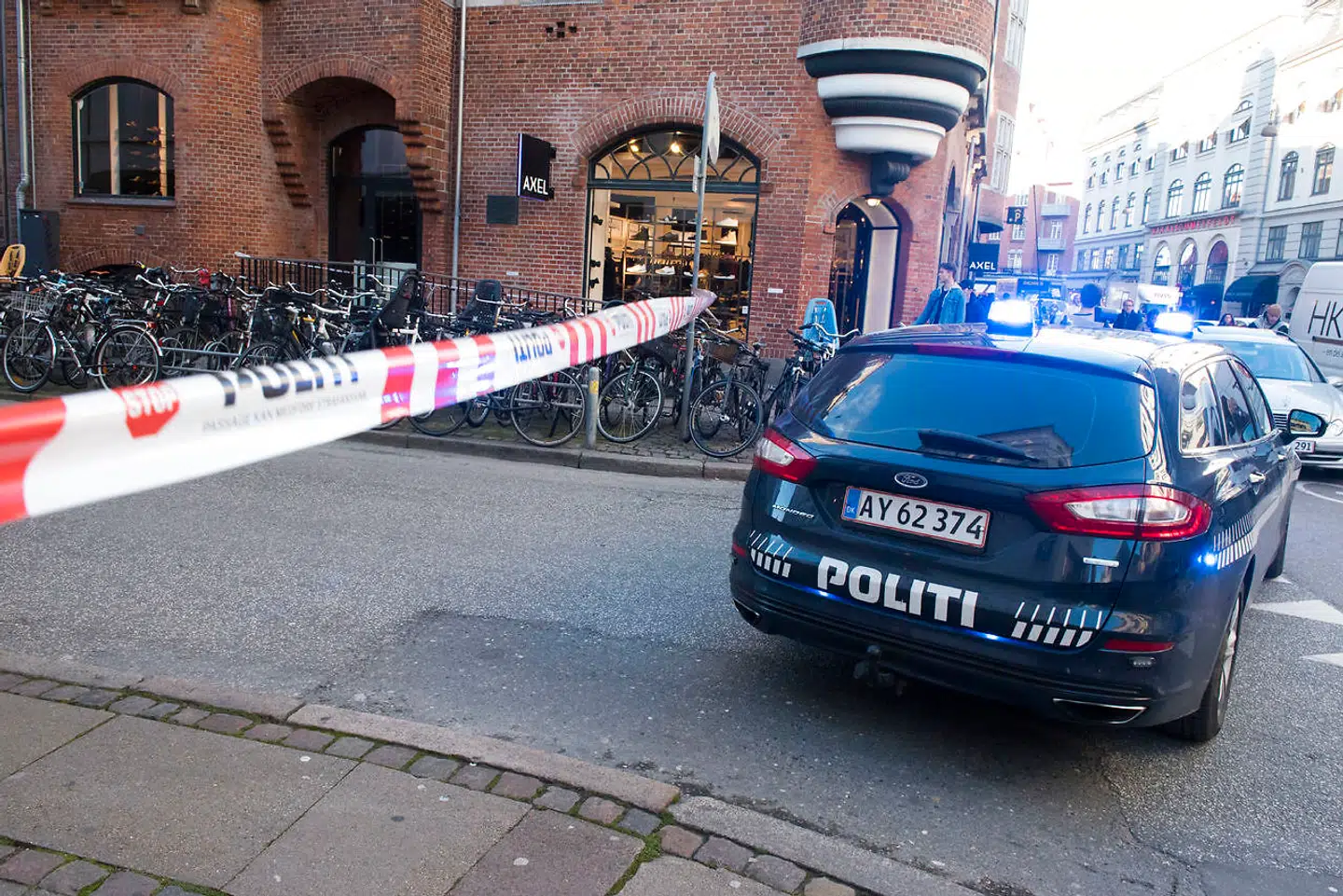De to unge mænd kom i politiets søgelys i forbindelse med et gaderøveri i 2019. På deres telefoner lå opsigtsvækkende videoer. Arkivfoto: Anne Bæk