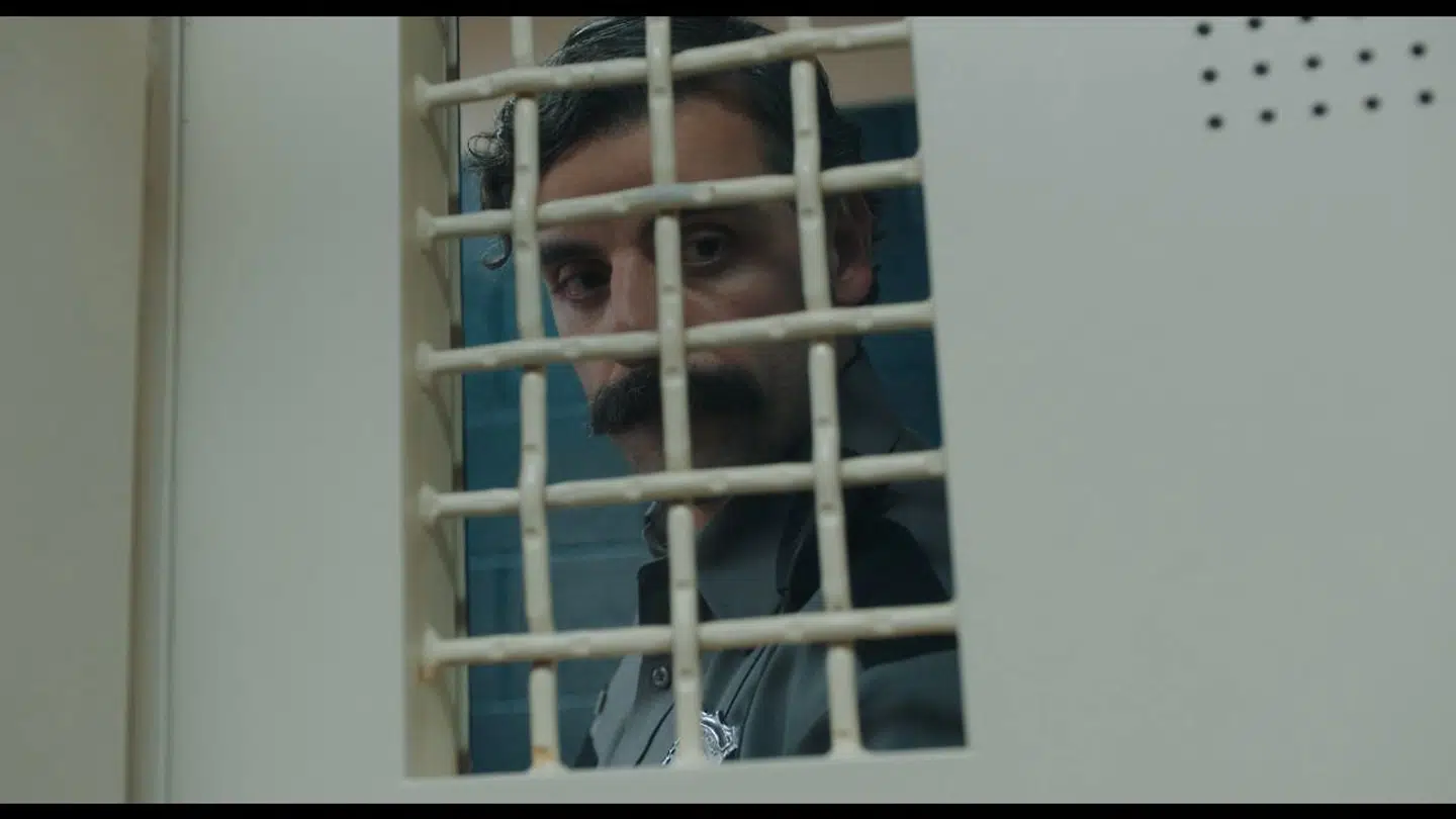 Oscar Isaac i »The Letter Room«.