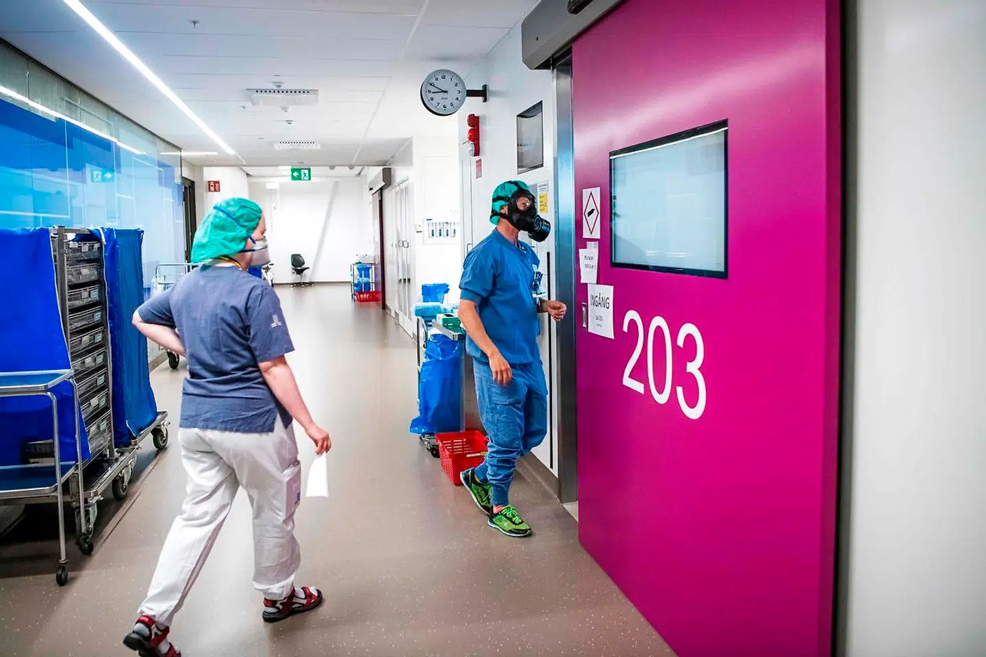 De mange covid-19-smittede svenskere sætter nu – igen – de svenske hospitaler under hårdt pres.