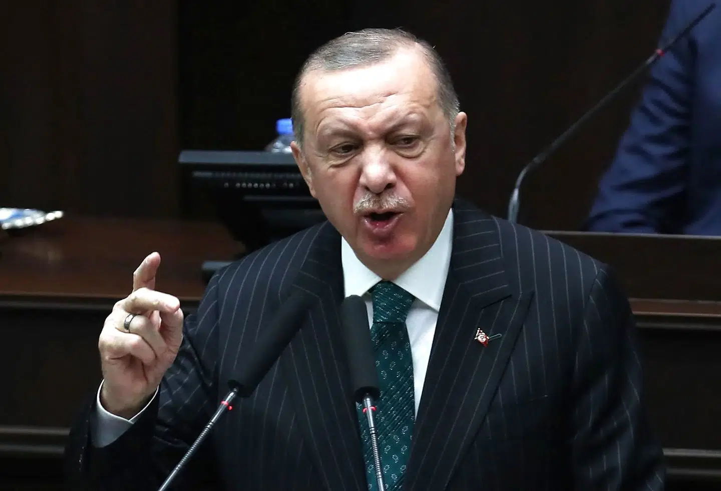 USAs præsident og vicepræsident har i løbet af de første måneder ved magten ringet til alverdens statsledere og regeringschefer, men det forlyder, at de endnu ikke har talt med Tyrkiets præsident Erdogan.