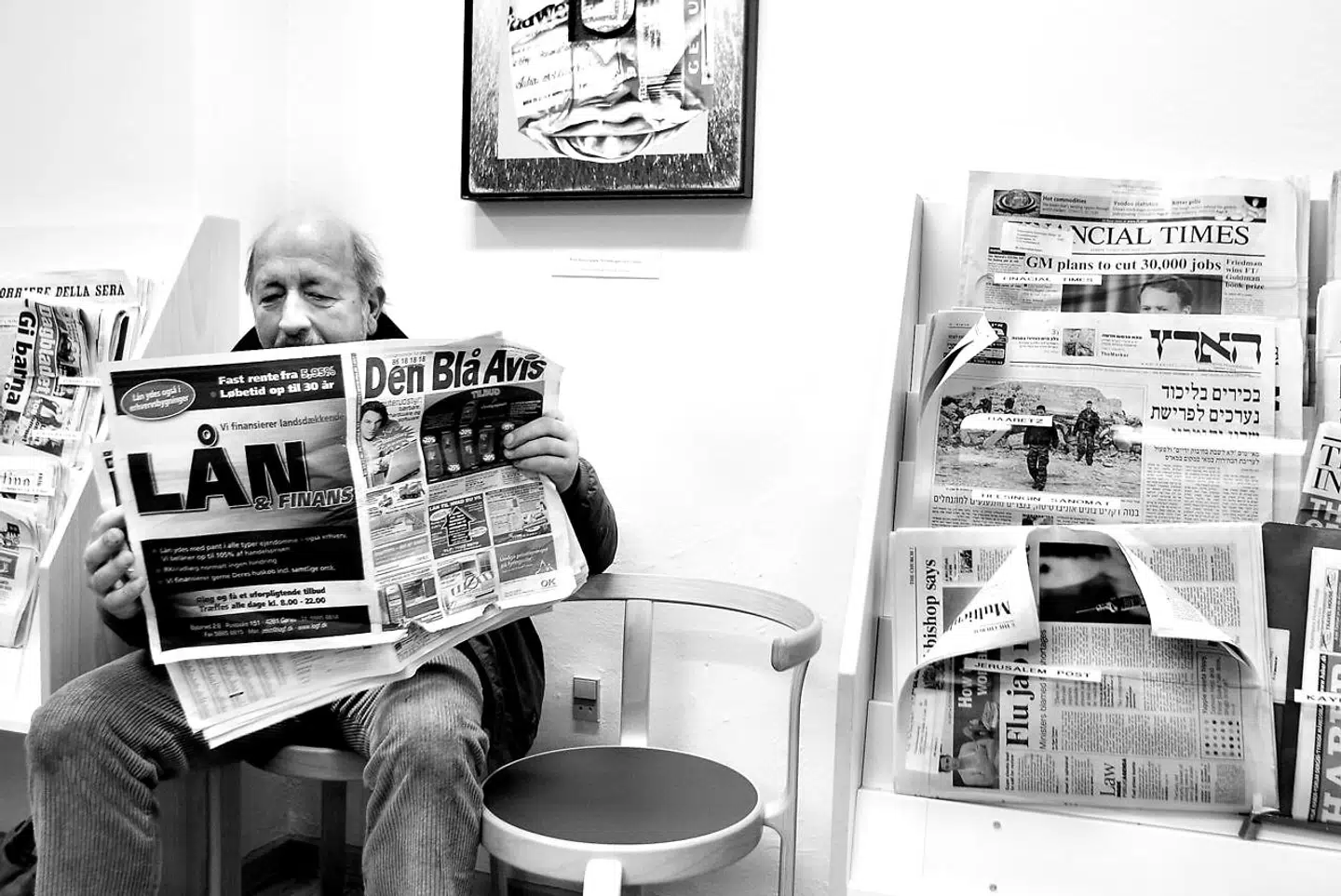 Arkivfoto. Danskerne bruger ikke lige så mange penge på aviser, bøger og ugeblade som tidligere.