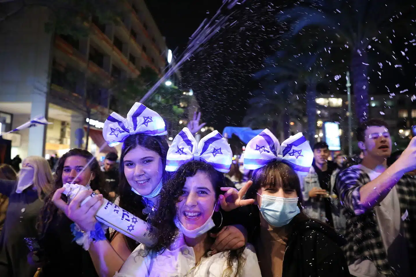 Israelerne strømmede 14. april på gaden for at fejre landets uafhængighedsdag. Forskere mener, at Israel nu har opnået flokimmunitet.