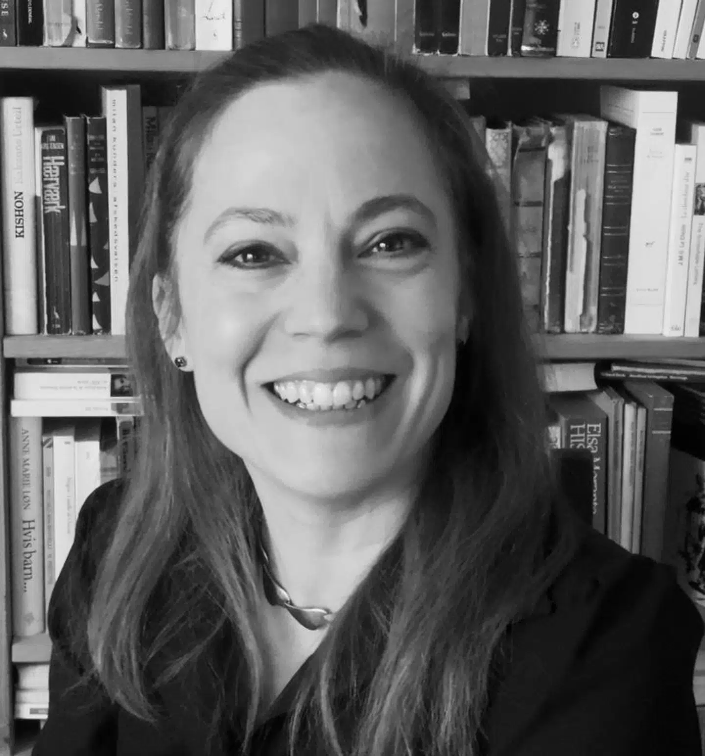 Den danske historiker Silvia Goldbaum Tarabini Fracapane har med sit værk »The Jews of Denmark in the Holocaust. Life and Death in Theresienstadt Ghetto« skrevet et hovedværk om de cirka 490 danske jøder i kz-lejren Theresienstadt.