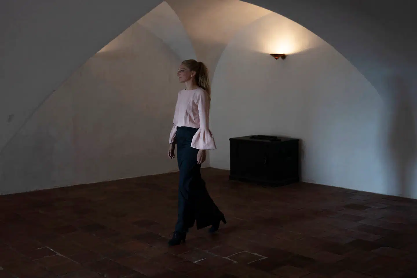 »Så for lidt over et år siden besluttede jeg mig for, at litteraturen skulle tilbage i mit liv. Og på det år har jeg læst 16 romaner,« skriver Zenia Stampe.