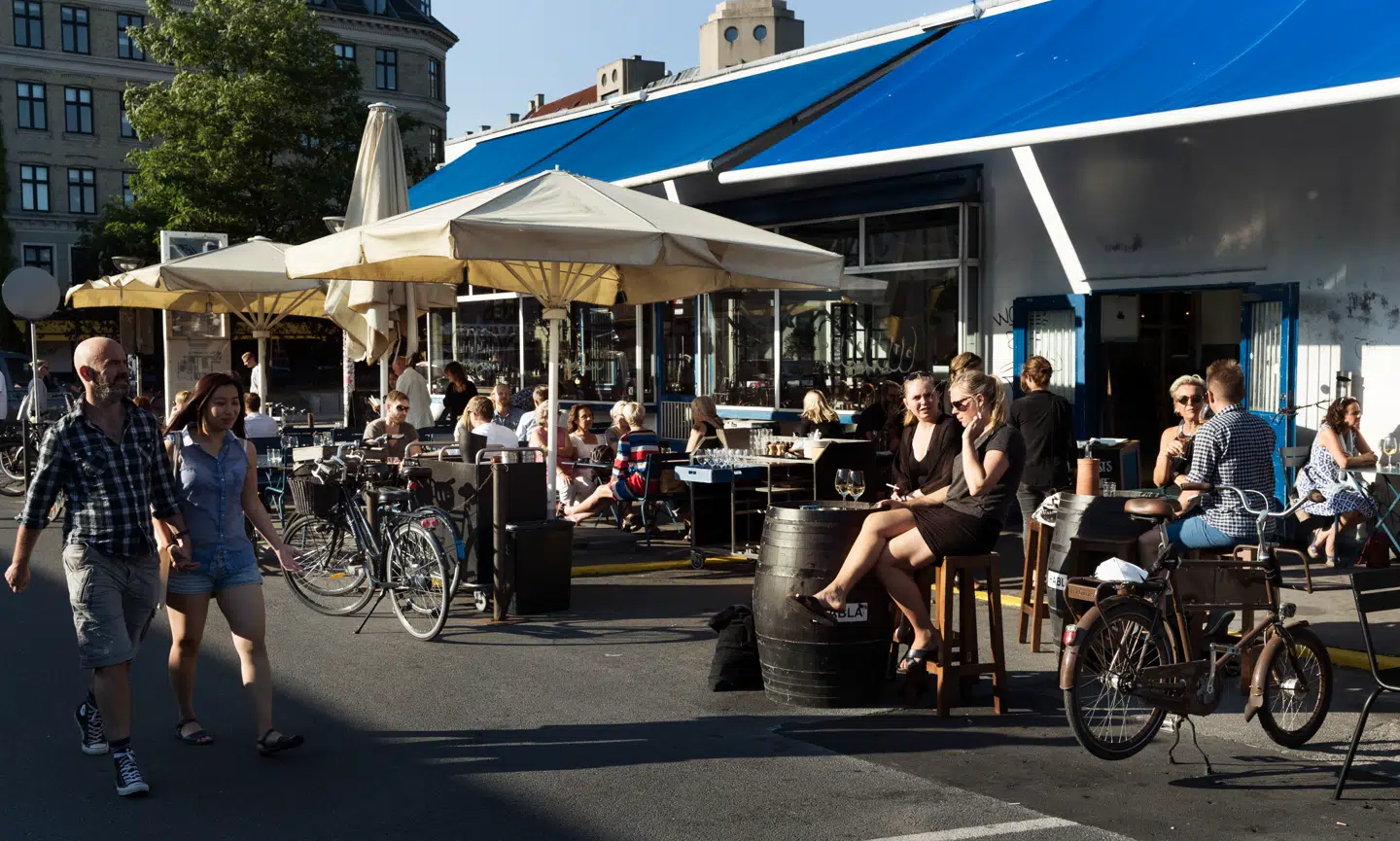 Kødbyen er klar til udendørs gæster – her uden på en god sommerdag.