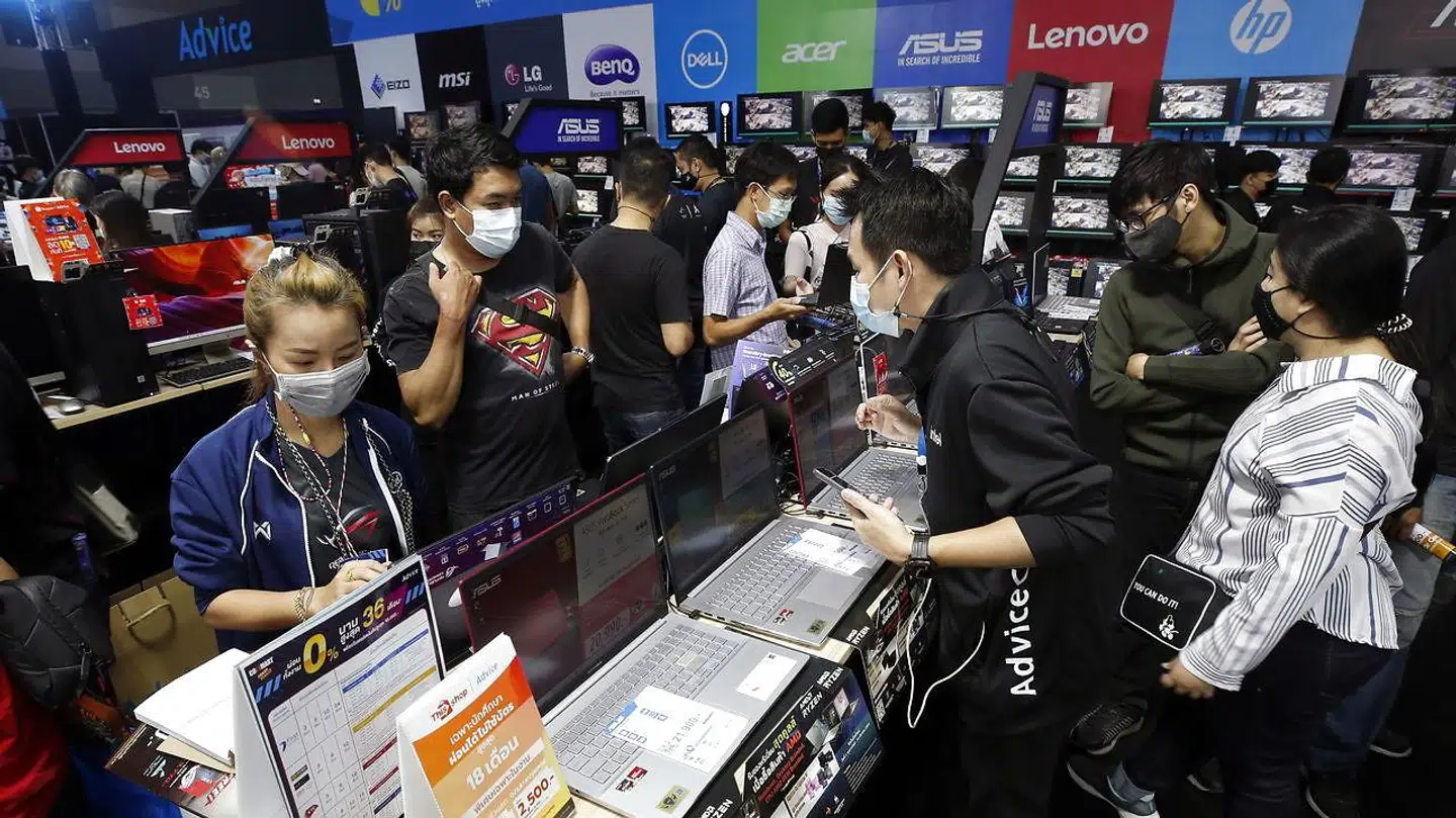 Den eksplosive salg af pcer fortsætter med uformindsket styrke i 2021, hvor store dele af verden fortsat er lukket ned.