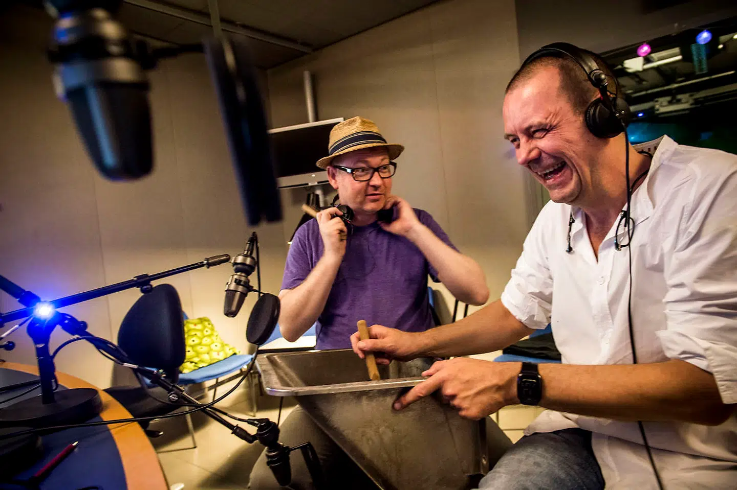 Musikeksperterne Henrik Milling og Nicolai Molbech står bag programmet Fonk!, hvor de hver uge producerer en rentonet hyldest til discomusikken,