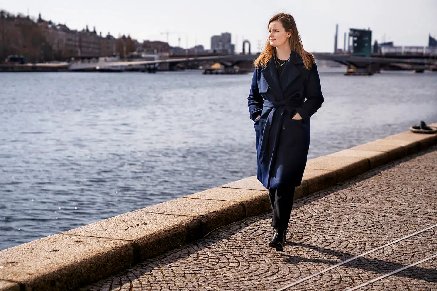 Den dag, Mai Villadsen køber fast ejendom, bliver det nok ikke i København: »Jeg elsker byen, men savner mere natur og mere plads. Hver gang, jeg kommer ud af byen, sænkes mine skuldre en smule.«