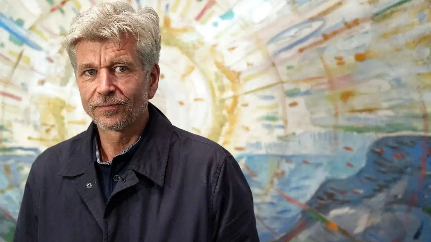 »Kunstneratelierer har altid haft en særlig tiltrækningskraft på mig, måske fordi det er selve stedet for overgangen fra verden til kunst,« skriver Karl Ove Knausgård.
