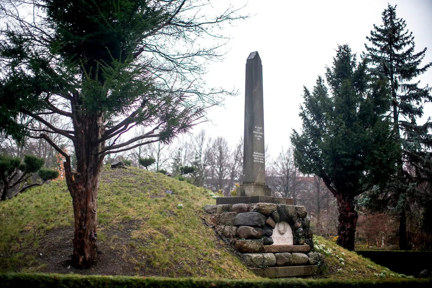 Gravmælet på Holmens Kirkegård for de danske faldne ved slaget på Rheden.