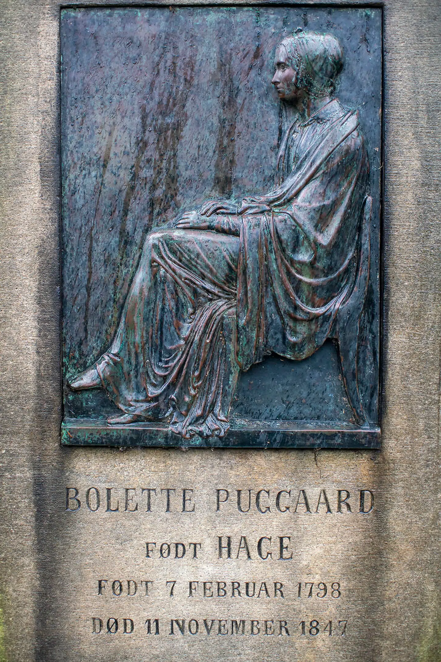Holmens Kirkegård. Bolette Puggaards gravsten