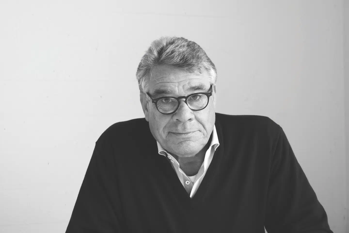 Bjarke »Gubi« Olsen startede i 1967 med at købe billige kagedåser, som han malede og solgte videre med god fortjeneste. Overskuddet brugte han til at udvikle møbler, som han betrak med denim, der blev en særdeles eftertragtet vare i 1970erne, og som blev til milliardvirksomheden GUBI.