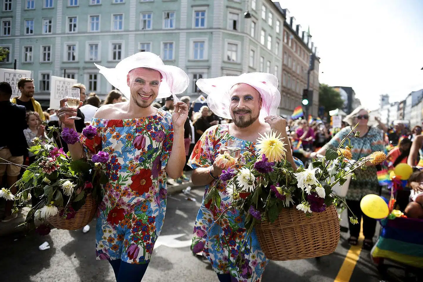 »Vi er blevet ramt af 'hvem har det værst'-virus,« skriver Andreas Gylling Æbelø og henviser blandt andet til LGBT-gruppers forurettethed over, at ciskønnede spiller transroller.